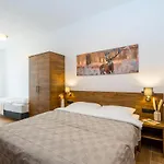 Alpenparks & Alpendorf Hotel *