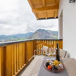 Alpenparks & Alpendorf Hotel *