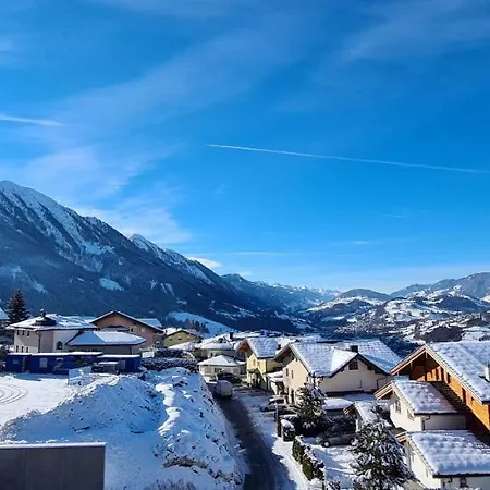 Alpenparks & Alpendorf Hotel *