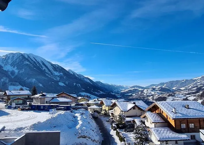 AlpenParks Hotel & Apartment Alpendorf Hotel *