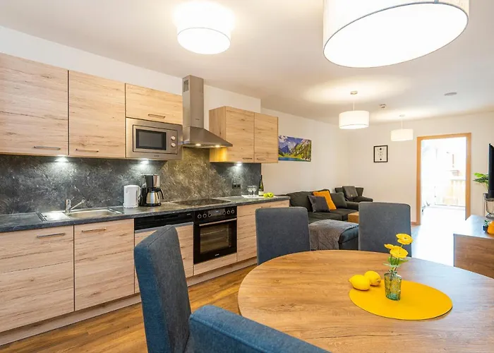 Alpenparks Hotel & Apartment Alpendorf Hotel *