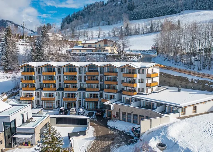 AlpenParks Hotel & Apartment Alpendorf *
